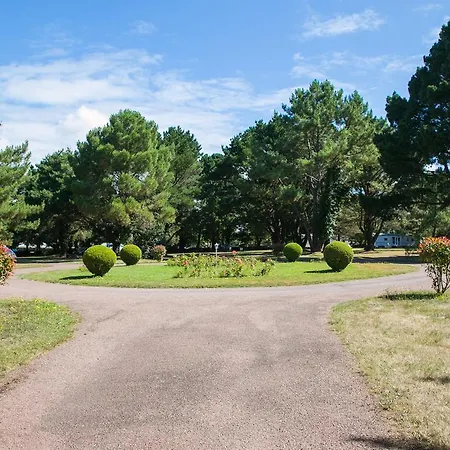 Campsite Camping Parc Sainte Brigitte